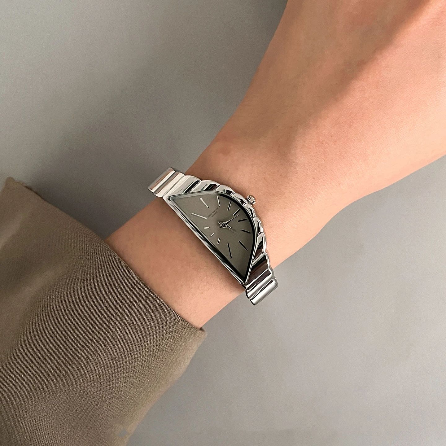 Jam Tangan Wanita Desain Fashi - Analog Quartz Watch ulasan dan harga