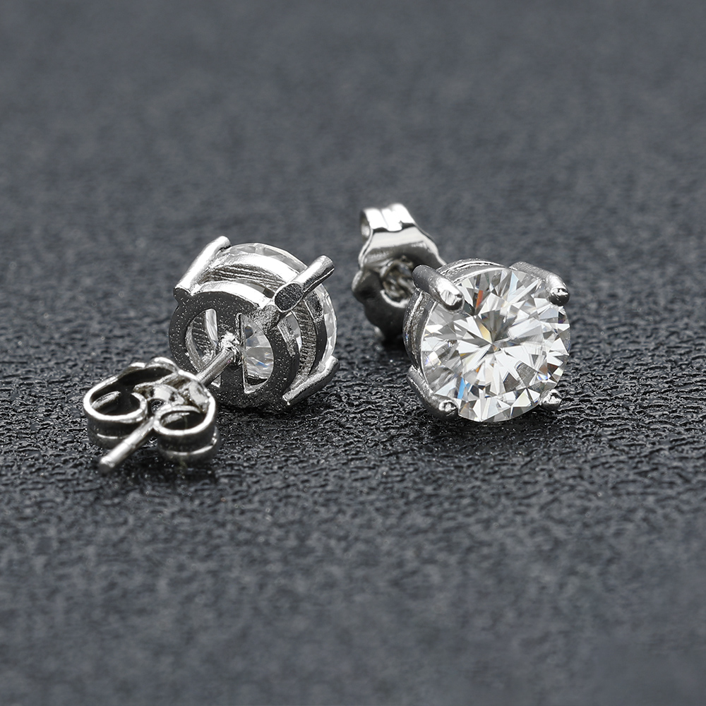 Anting-anting klasik Moissanit - Vs Smartwatch ulasan dan harga